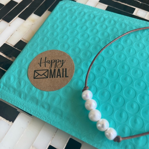 🐚Genuine Freshwater Pearl & Leather Necklace 🐚 - Picture 6 of 6